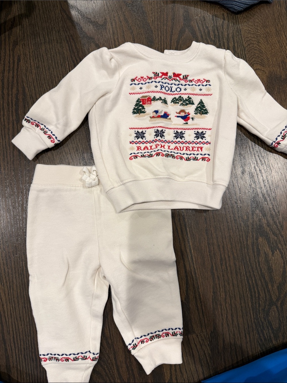 Ralph Lauren Cream Sweatshirt & Joggers Set with Festive Embroidery